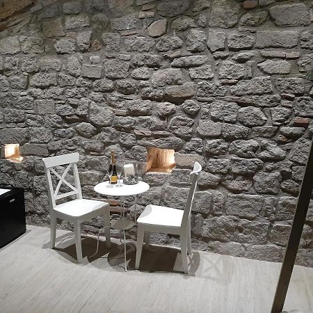 Al22 Di Piazza Del Gesu Hotel Viterbo Exterior foto