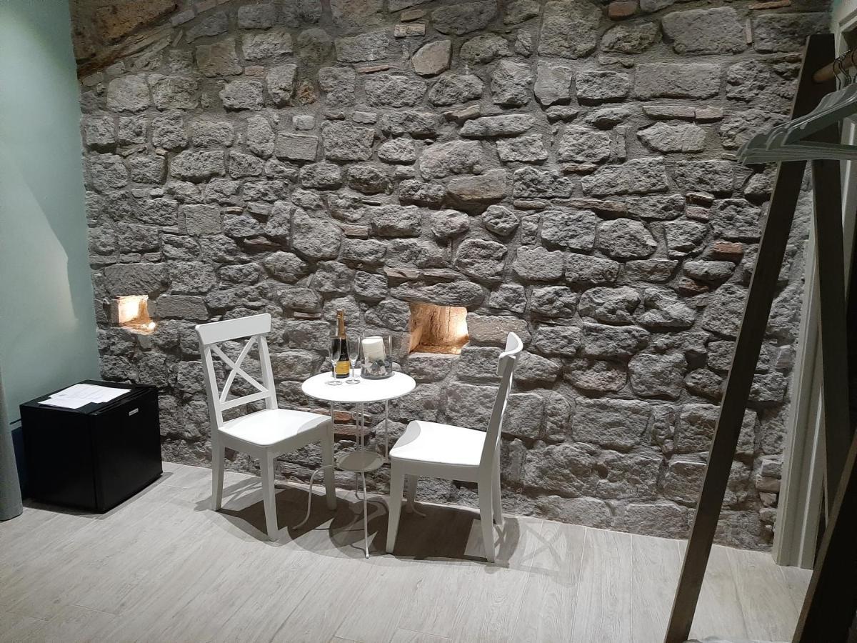 Al22 Di Piazza Del Gesu Hotel Viterbo Exterior foto