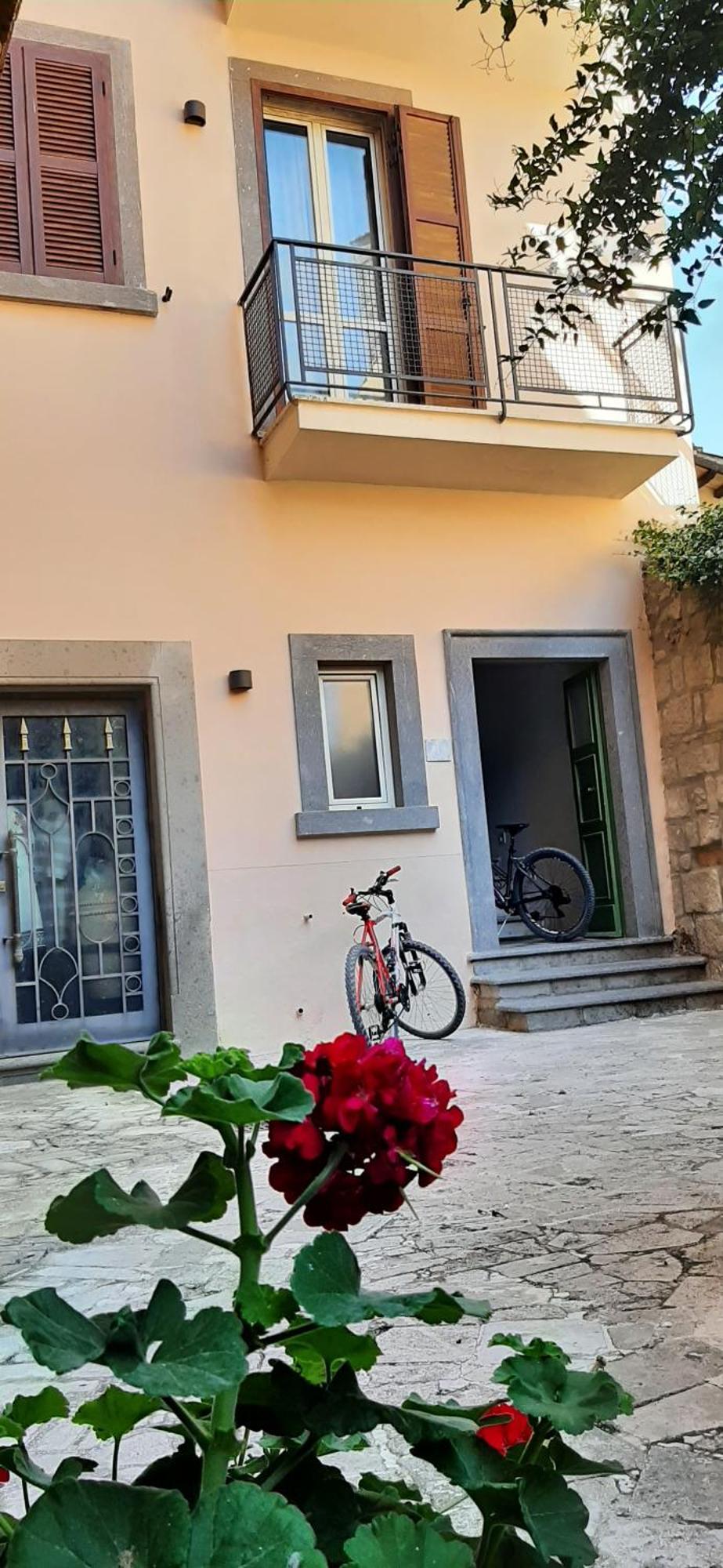 Al22 Di Piazza Del Gesu Hotel Viterbo Exterior foto